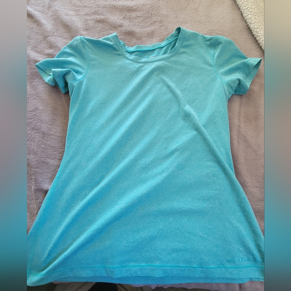 Under Armor heat gear short sleeve women's shirt